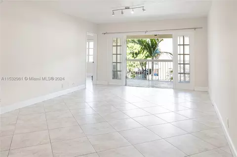 2424 SE 17th St #B312, Fort Lauderdale, FL 33316