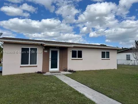5471 NW 174th Dr, Miami Gardens, FL 33055