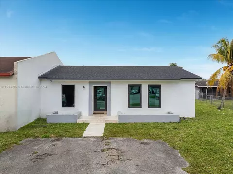 19618 NW 30th Pl, Miami Gardens, FL 33056