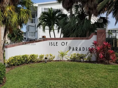 440 Paradise Isle Blvd #304, Hallandale Beach, FL 33009