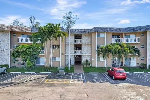 7430 Miami Lakes Dr #E303, Miami Lakes, FL 33014