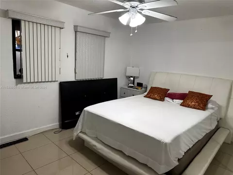 823 W 79th St, Hialeah, FL 33014 photo 8