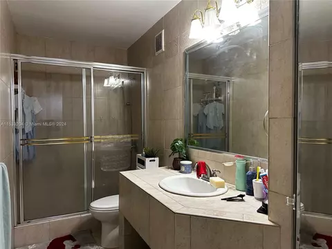 823 W 79th St, Hialeah, FL 33014 photo 5