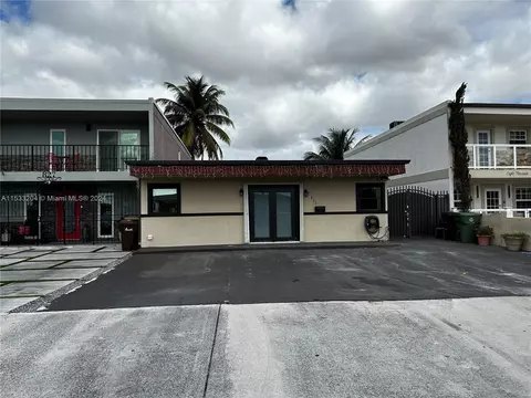 823 W 79th St, Hialeah, FL 33014 photo 10