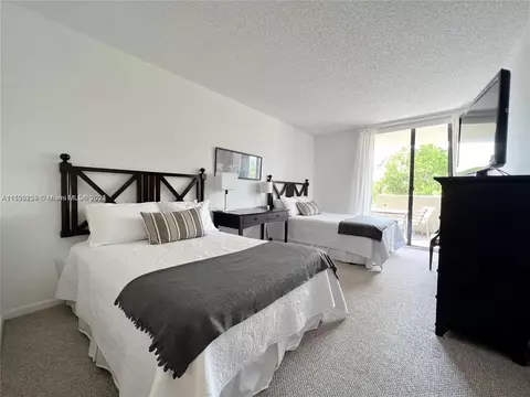 Undisclosed, Key Biscayne, FL 33149 photo 4
