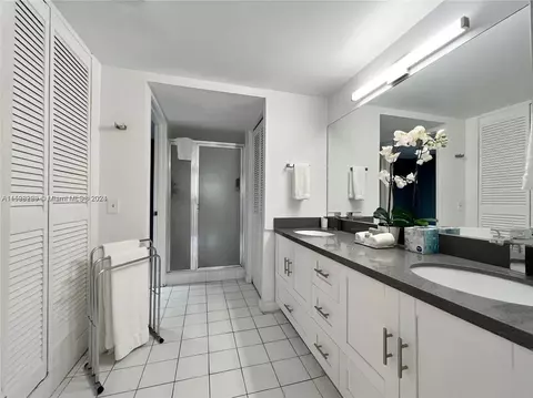 Undisclosed, Key Biscayne, FL 33149 photo 16