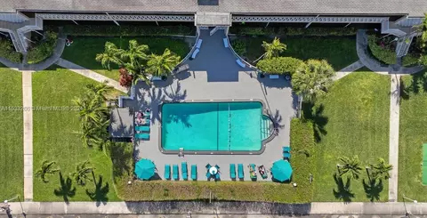 900 Atlantic Shores Blvd #105, Hallandale Beach, FL 33009
