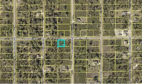 304 E 15 St, Other City - In The State Of Florida, FL 33972
