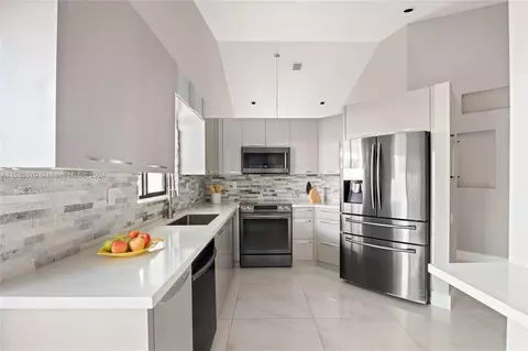 5632 Amersham Way, Boca Raton, FL 33486 photo 9