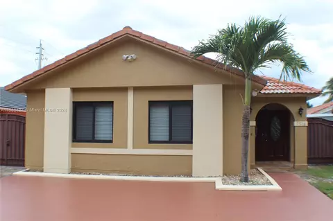 7579 W 31st Ave, Hialeah, FL 33018