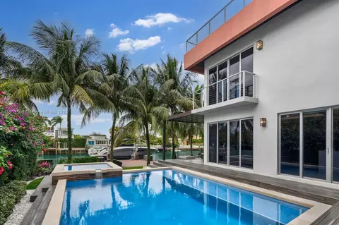 1355 Marseille Dr, Miami Beach, FL 33141