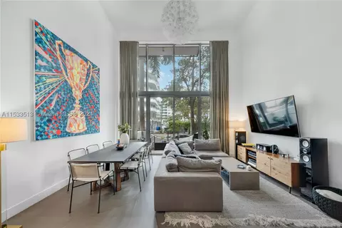6000 Collins Ave #126, Miami Beach, FL 33140