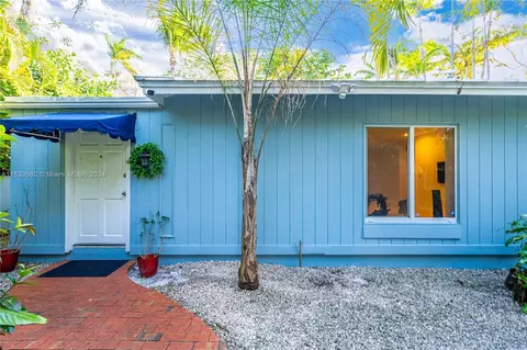 3690 Poinciana Ave, Coconut Grove, FL 33133