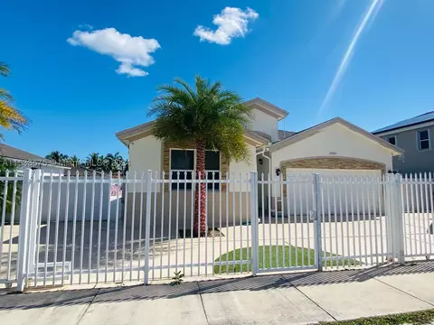 27583 SW 133rd Ave, Homestead, FL 33032