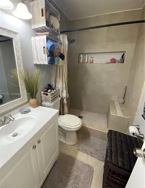 Bath - 258 E 12th St, Hialeah, FL 33010 photo 1 of 2