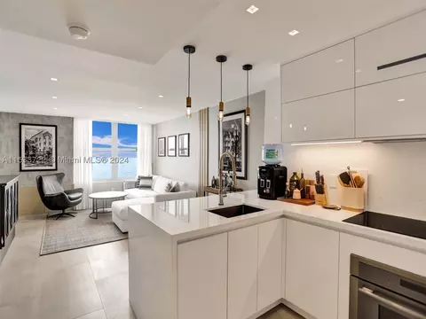 2899 Collins Ave #1247, Miami Beach, FL 33140