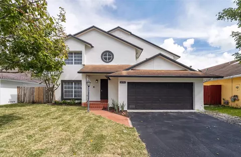 18703 NW 77th Pl, Hialeah, FL 33015