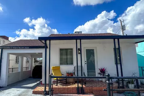 540 SW 8th Ct, Miami, FL 33130