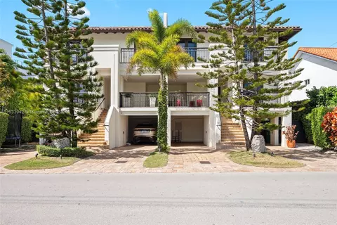422 Fernwood Rd #422, Key Biscayne, FL 33149