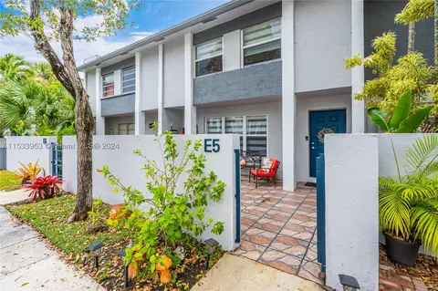 14123 SW 66th St #E5, Miami, FL 33183
