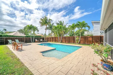 5208 Van Buren St, Hollywood, FL 33021