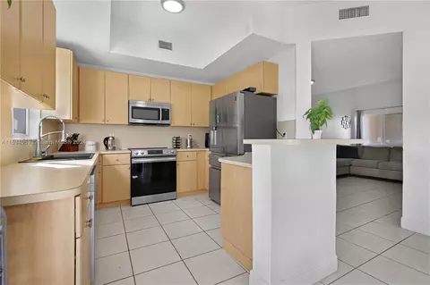 Kitchen - 22013 SW 88th Path, Cutler Bay, FL 33190 photo 1 of 2