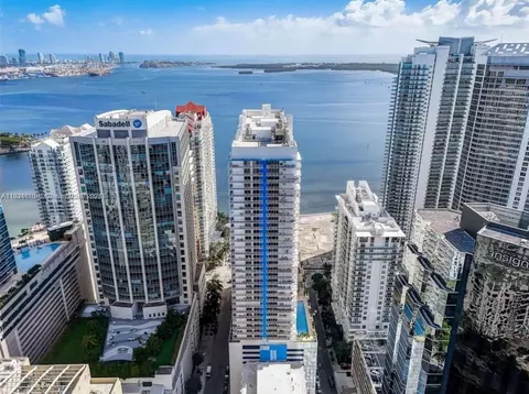 1200 Brickell Bay Dr #1907, Miami, FL 33131