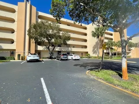 6461 NW 2nd Ave #105, Boca Raton, FL 33487