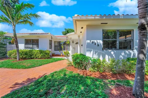 1339 71st St, Miami Beach, FL 33141