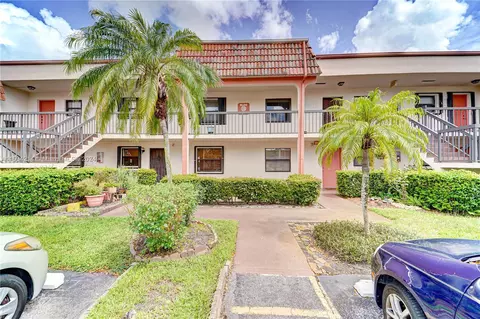 851 NE 207th Ln #203-13, Miami, FL 33179