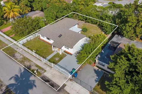 18045 NW 2nd Pl, Miami Gardens, FL 33169