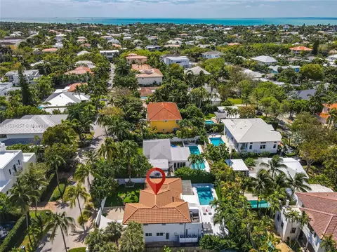 View/Area - 452 Hampton Ln, Key Biscayne, FL 33149 photo 4 of 5