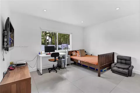 Bedroom - 452 Hampton Ln, Key Biscayne, FL 33149 photo 5 of 10