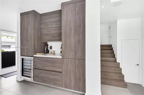 Bedroom - 452 Hampton Ln, Key Biscayne, FL 33149 photo 1 of 10