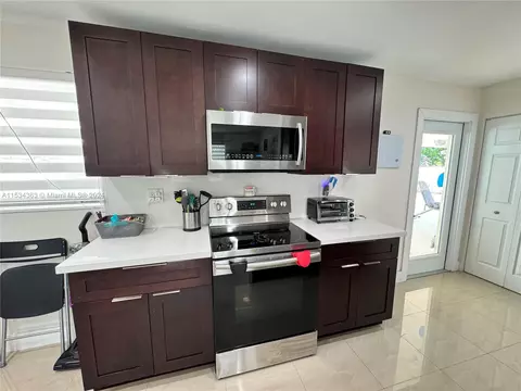 5845 Winfield Blvd, Margate, FL 33063