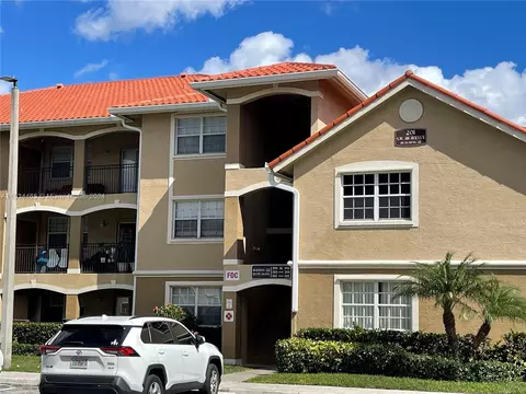 201 SW 116 Ave #306, Pembroke Pines, FL 33025