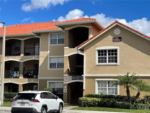 201 SW 116 Ave #306, Pembroke Pines, FL 33025
