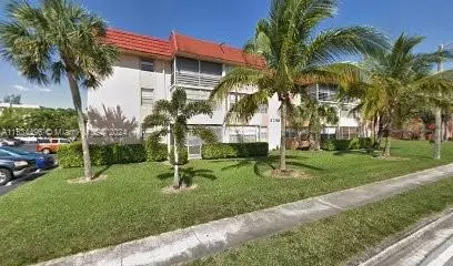 3050 Holiday Springs Blvd #112, Margate, FL 33063