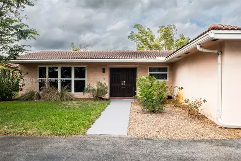 5317 Mckinley St, Hollywood, FL 33021