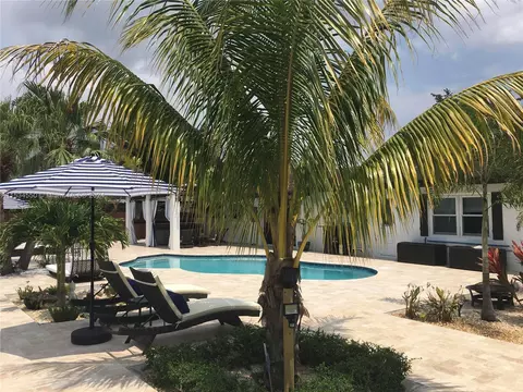 Undisclosed, Miami, FL 33186