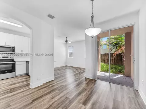 1418 SE 26th Ave, Homestead, FL 33035