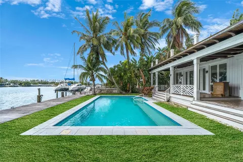 325 E San Marino Dr, Miami Beach, FL 33139