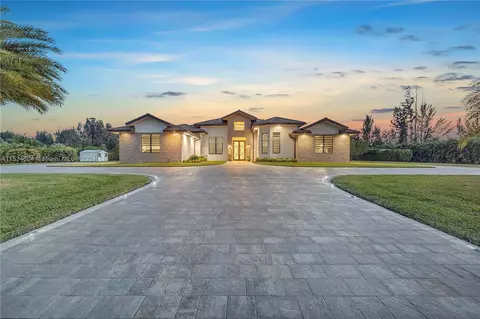 18900 SW 49th St, Southwest Ranches, FL 33332