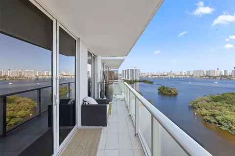 16385 Biscayne Blvd #1717, North Miami Beach, FL 33160