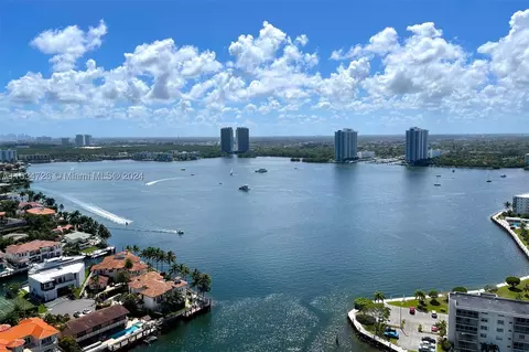 1000 W Island Blvd #2712, Aventura, FL 33160