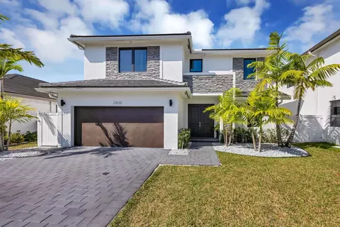 23532 SW 107th Pl, Homestead, FL 33032