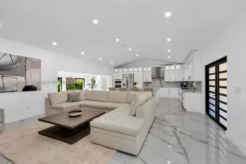 414 Barbarossa Ave, Coral Gables, FL 33146