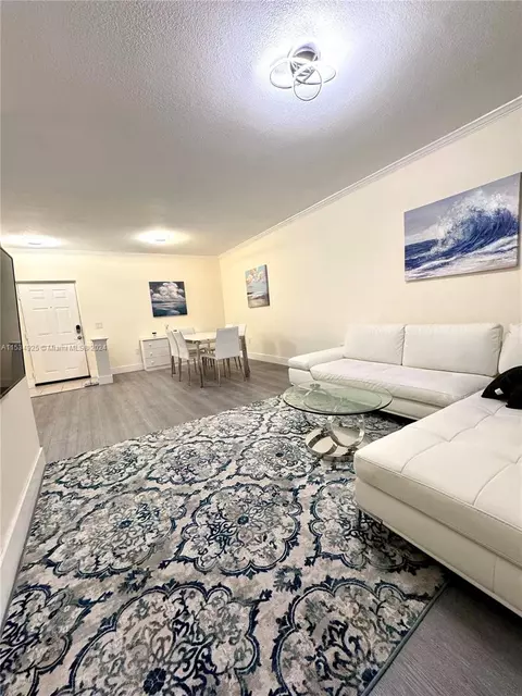 17150 N Bay Rd #2118, Sunny Isles Beach, FL 33160
