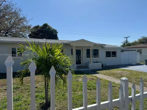 2850 NW 175th St, Miami Gardens, FL 33056