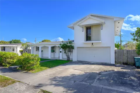 10340 SW 149th St, Miami, FL 33176